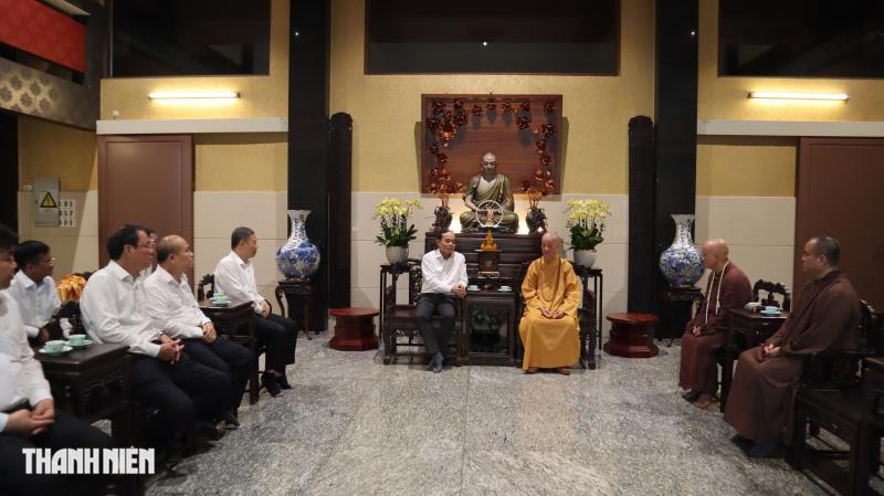 Bí thư Trần Lưu Quang thăm Đức Pháp chủ Giáo hội Phật giáo Việt Nam dịp Phật đản- Ảnh 3.