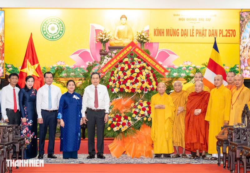 Chủ tịch Quốc hội Trần Thanh Mẫn thăm Đức Pháp chủ Giáo hội Phật giáo Việt Nam- Ảnh 13.