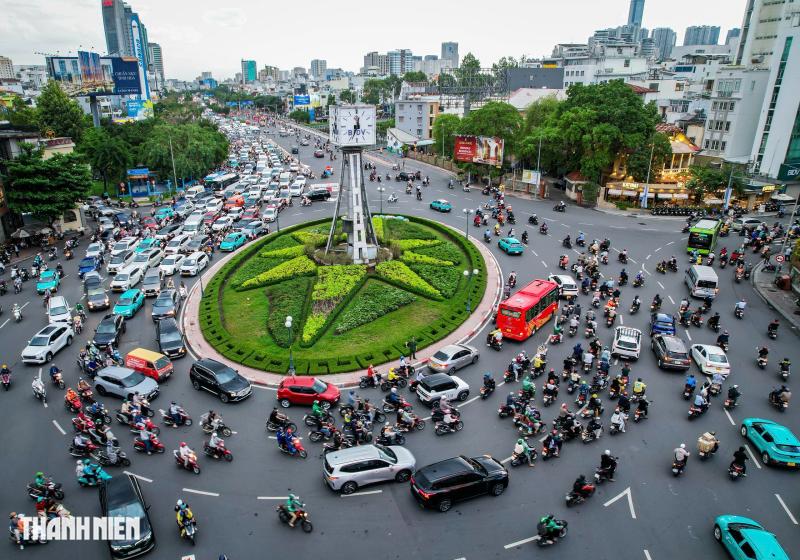 TP.HCM sắp đổi cách chạy xe ở vòng xoay Nguyễn Bỉnh Khiêm: Đi sao cho đúng?- Ảnh 1.