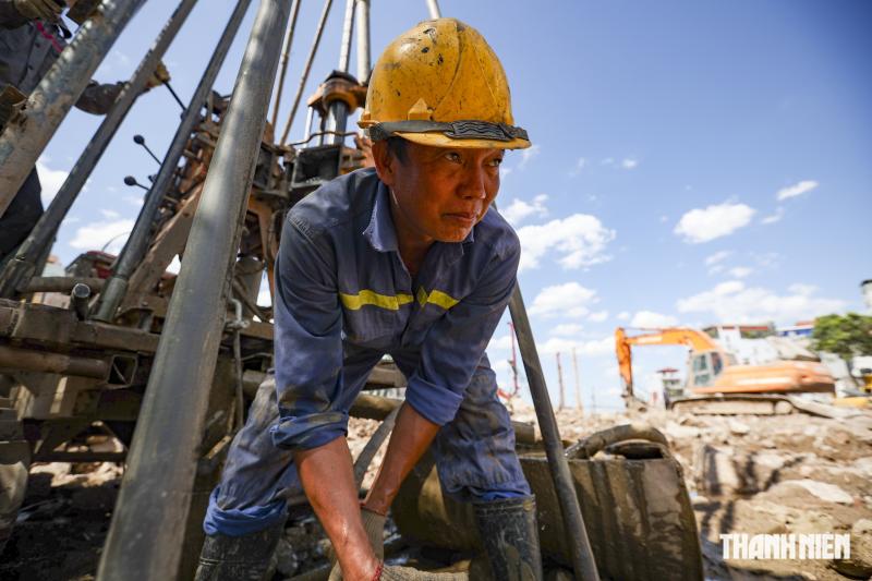 Hà Nội trong ngày nắng nóng đỉnh điểm- Ảnh 10.