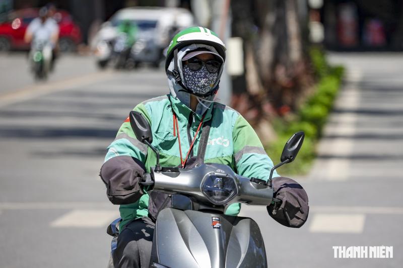 Hà Nội trong ngày nắng nóng đỉnh điểm- Ảnh 3.