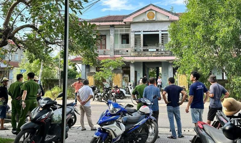 Đâm vợ cũ trọng thương phải nhập viện cấp cứu rồi quay về nhà tự sát- Ảnh 1.
