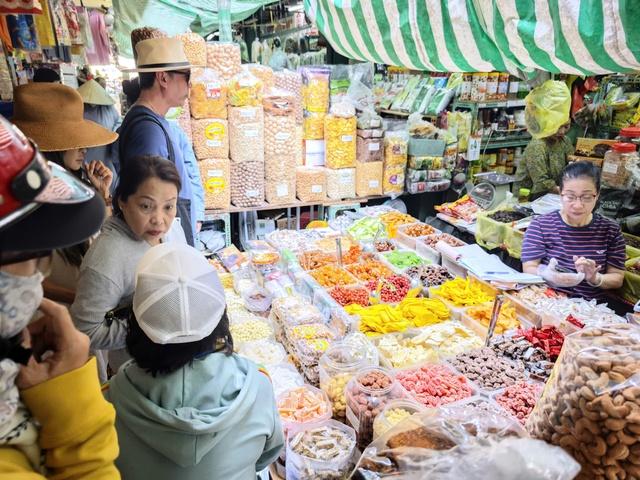 Bộ Tài chính nói gì về đề xuất quy định doanh thu tính thuế theo ngành nghề?- Ảnh 1.