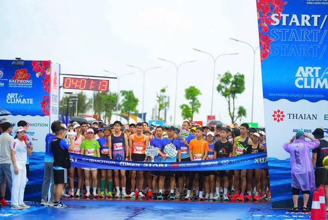 Hồng Lệ và Anh Khôi vô địch giải chạy Hải Phòng Legacy Marathon 2026, lan tỏa thông điệp sống xanh- Ảnh 6.