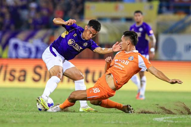 Bảng xếp hạng V-League mới nhất: Hà Nội chiếm lĩnh tốp 3, HAGL vẫn gần đáy nhưng…- Ảnh 1.