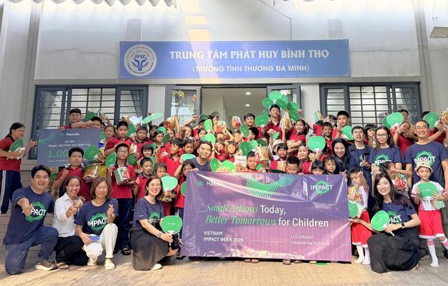 Manulife Việt Nam nhận giải thưởng quốc tế về hoạt động cộng đồng - Ảnh 2.