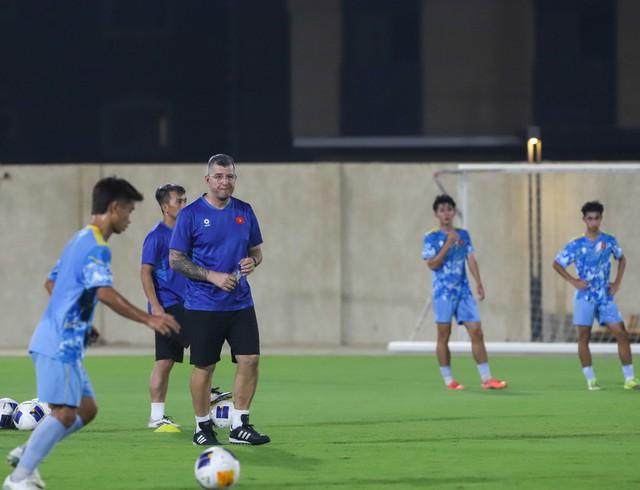 Lịch thi đấu U.17 Việt Nam - U.17 UAE mới nhất: Cổ vũ thầy trò HLV Roland trên kênh nào?- Ảnh 2.