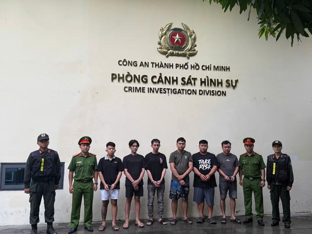 Nhóm cướp tiệm vàng ở TP.HCM khai gì?- Ảnh 1.