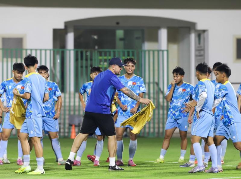 Sao trẻ Văn Dương phát biểu quá hay, U.17 Việt Nam không được phép mắc sai lầm ở châu Á- Ảnh 1.