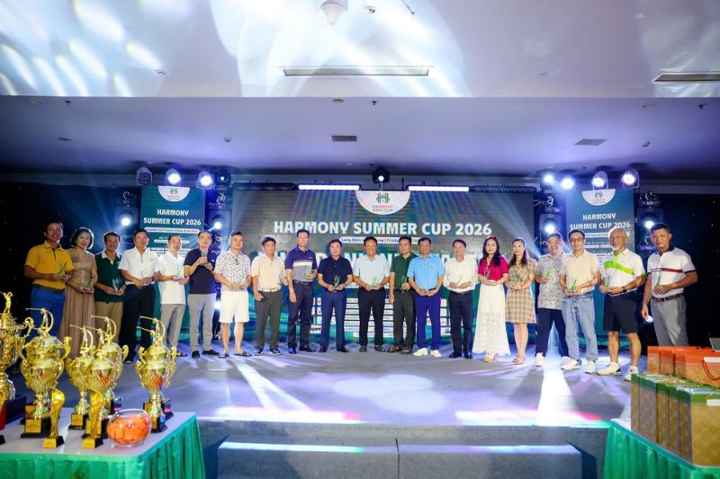 Sân golf Long Biên chứng kiến giải đấu hấp dẫn, lộ diện các nhà vô địch xứng đáng- Ảnh 3.