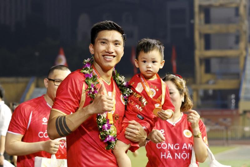 Đình Bắc rực sáng giúp CLB CAHN thắng đẹp ngày đăng quang, đẩy Becamex TP.HCM vào cảnh bi đát- Ảnh 6.