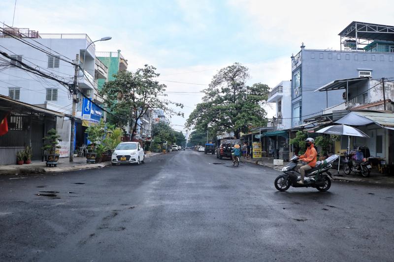 Rốn ngập ở TP.HCM 'thay da đổi thịt': Người dân 'quá vui' vì thoát cảnh lội nước - Ảnh 19.