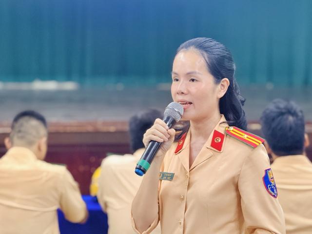 Nhiều học sinh, phụ huynh TP.HCM bị CSGT xử phạt vì hiểu sai quy định này - Ảnh 4.