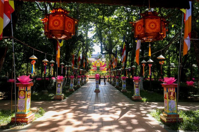Ghé thăm những ngôi cổ tự trăm năm tuổi ở Huế dịp đại lễ Phật đản- Ảnh 14.