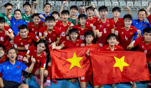 Chủ tịch AFC gửi thư chúc mừng Chủ tịch VFF và U.17 Việt Nam: ‘Tấm vé World Cup tuyệt vời’- Ảnh 3.
