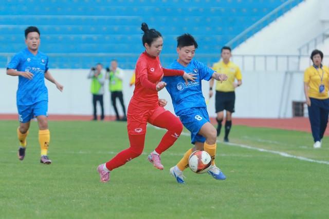 Thắng ‘đấu súng’ Hà Nội I, Huỳnh Như cùng CLB nữ TP.HCM tiếp tục vô địch Cúp quốc gia- Ảnh 5.
