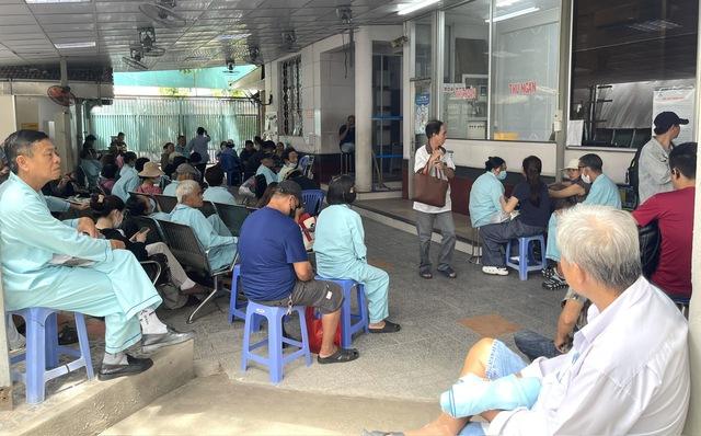 TP.HCM: Bệnh viện phải lập khu riêng khám sức khỏe định kỳ- Ảnh 1.