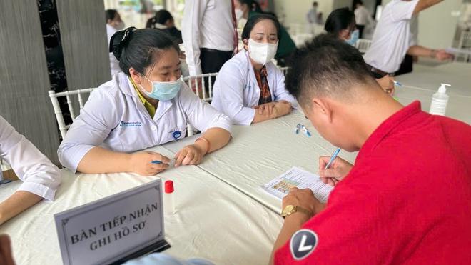 TP.HCM khởi động khám sức khỏe cho 1 triệu công nhân, người lao động- Ảnh 4.