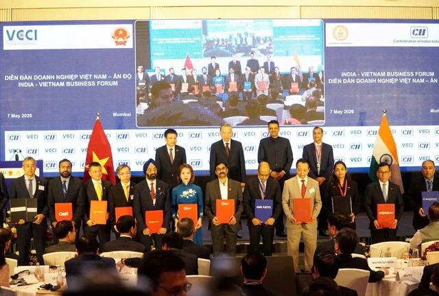 
Sun Group hợp tác với nhà vận hành sân bay hàng đầu thế giới
- Ảnh 1.