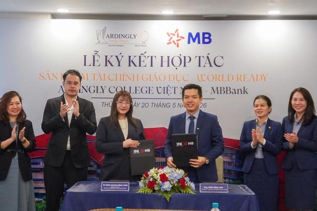 Trường nội trú Anh tại Việt Nam tung giải pháp tài chính cho gia đình người học - Ảnh 1.