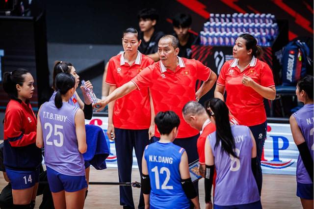 Lộ diện 14 tuyển thủ bóng chuyền nữ Việt Nam tham dự Cúp bóng chuyền châu Á- Ảnh 1.