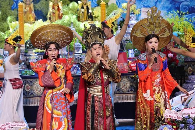 Lô tô thời nay: Để mình là nghệ sĩ, không phải 'bà bóng' bị chọc ghẹo- Ảnh 4.