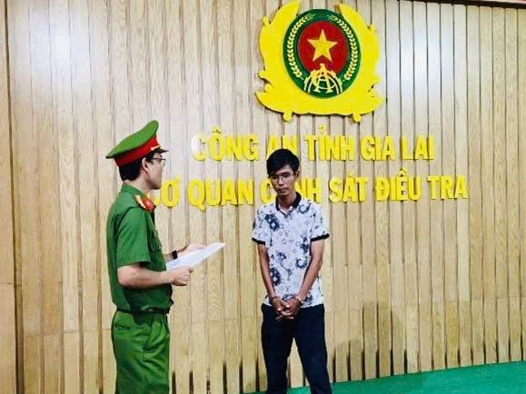 Lừa đảo ‘đáo hạn ngân hàng’, 2 người bị bắt tạm giam- Ảnh 1.