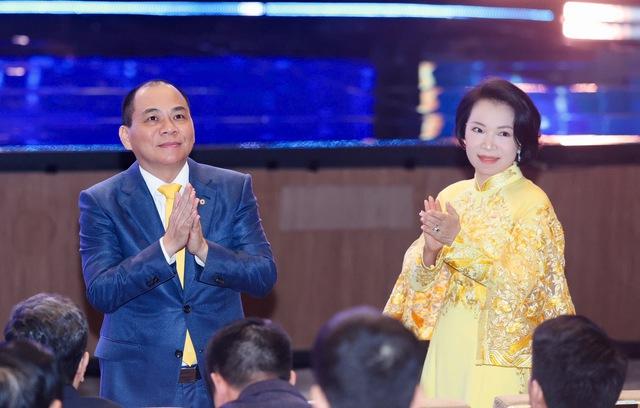 Tài sản tỉ phú Phạm Nhật Vượng tăng lên kỷ lục vượt 36 tỉ USD- Ảnh 1.
