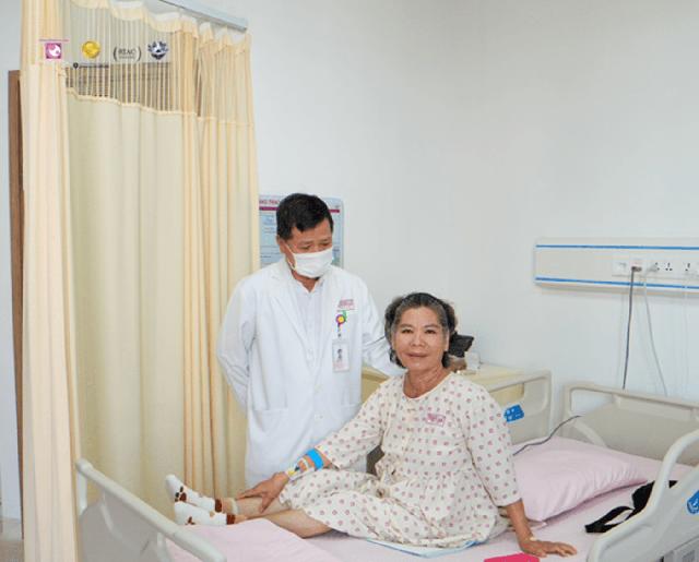 BV Phương Nam phẫu thuật nội soi treo tử cung cho bệnh nhân sa tạng chậu nặng - Ảnh 1.