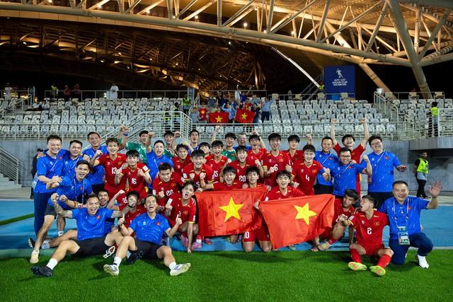 U.17 Việt Nam dự World Cup, đừng quên dấu ấn của những người đặc biệt này!- Ảnh 4.