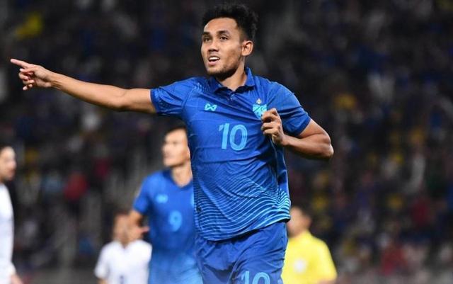 Bị chỉ trích vì gọi ‘ông già’ tranh vô địch AFF Cup với Việt Nam, HLV Thái Lan nói gì?- Ảnh 1.