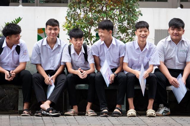 Thi lớp 10: Tin vui của học sinh Bình Dương cũ sau sáp nhập với TP.HCM - Ảnh 1.