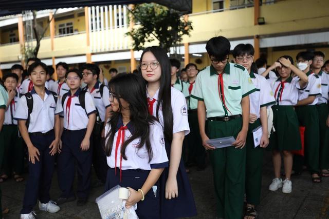Nam sinh chuyên toán Phổ thông Năng khiếu nêu bí kíp 'vượt vũ môn' thi lớp 10 - Ảnh 2.