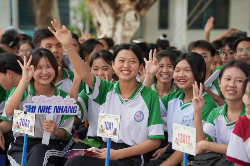 Chuyên gia tâm lý, MC Khánh Vy và Ánh Schannel bật mí ‘thuốc chữa overthinking mùa thi’ - Ảnh 8.