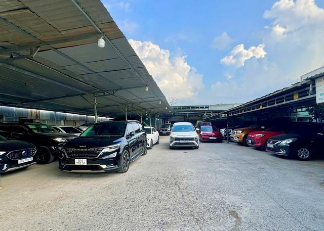 Thuê ô tô tự lái ở TP.HCM: Xảy ra tai nạn mới lộ lỗ hổng pháp lý- Ảnh 1.