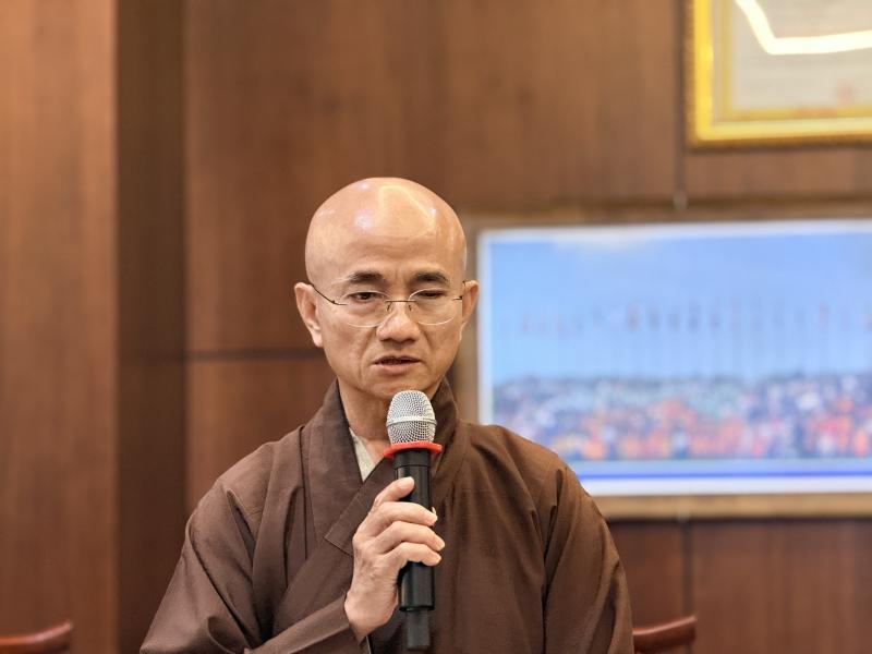 Mùa Phật đản đi chùa và câu hỏi: 'Sống vậy đã bình an chưa?' - Ảnh 1.