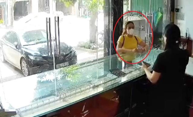 8 giờ truy bắt đôi nam nữ cướp tiệm vàng ở Hà Tĩnh- Ảnh 2.