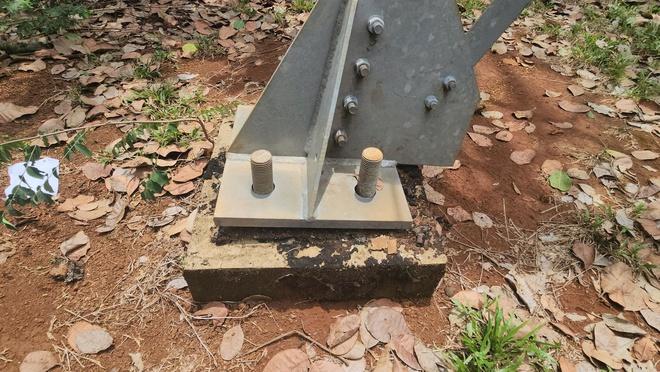 Đồng Nai: Trụ điện 110kV không có đai ốc ngã đổ gây bất an- Ảnh 8.