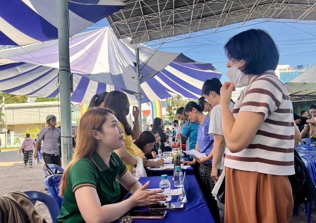 Doanh nghiệp trả lương công nhân 12 - 33 triệu đồng/tháng vẫn khó tuyển người- Ảnh 2.