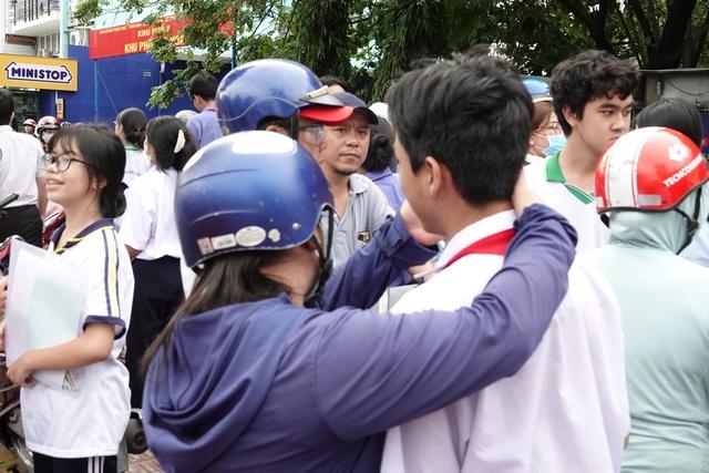 Tỷ lệ chọi có phản ánh thực chất 'độ khó' kỳ thi lớp 10 TP.HCM? - Ảnh 1.