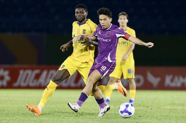 Đua trụ hạng V-League đảo chiều ngoạn mục- Ảnh 1.
