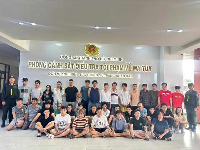 Công an TP.HCM phá loạt án ma túy lớn ngay trong tuần đầu trọng điểm - Ảnh 1.