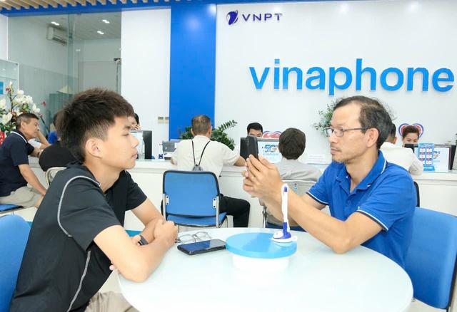 Nhà mạng hỗ trợ xác thực thông tin thuê bao di động tại nhà- Ảnh 1.