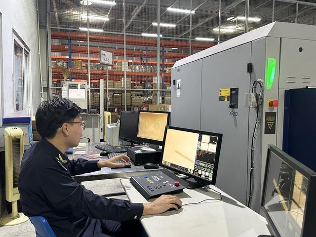 Đề xuất hải quan làm đầu mối kiểm tra chuyên ngành - Ảnh 1.