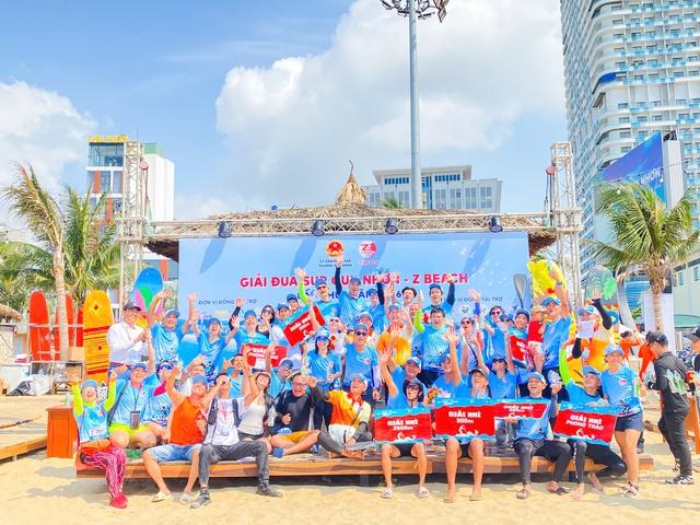 Phố biển Quy Nhơn sặc sỡ sắc màu trong giải đua thuyền sup- Ảnh 18. Phố biển Quy Nhơn sặc sỡ sắc màu trong giải đua thuyền sup- Ảnh 18.