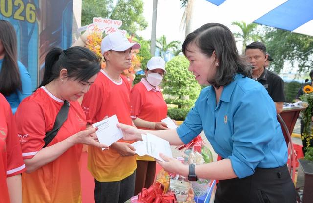 Ngành cao su Việt Nam chăm lo thiết thực cho hơn 80.000 lao động - Ảnh 2.