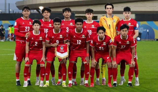 U.17 Indonesia bị chỉ trích dữ dội vì đứng chót bảng, mất vé World Cup: 'Không thể chấp nhận'- Ảnh 3.