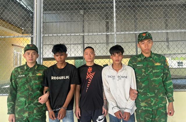 Đưa người xuất cảnh trái phép qua Lào chỉ vì 1 triệu đồng tiền công- Ảnh 1.