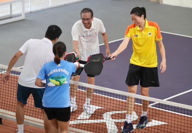 Cựu sao bóng chuyền Ngọc Hoa, Kim Huệ bùng cháy tại giải pickleball Bình Điền Open 2026- Ảnh 2.