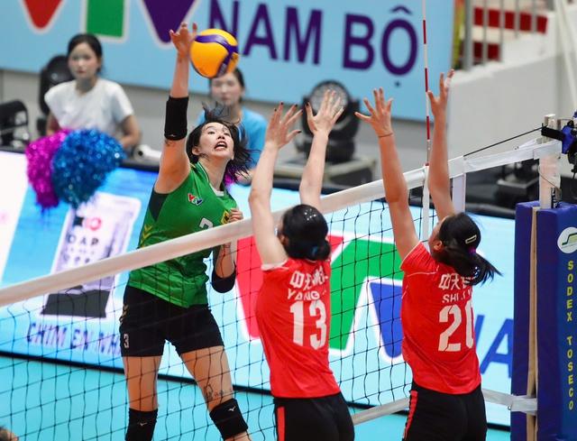 Thanh Thúy bùng cháy, CLB VTV Bình Điền Long An vẫn bị CLB Giang Tô đánh bại- Ảnh 1.